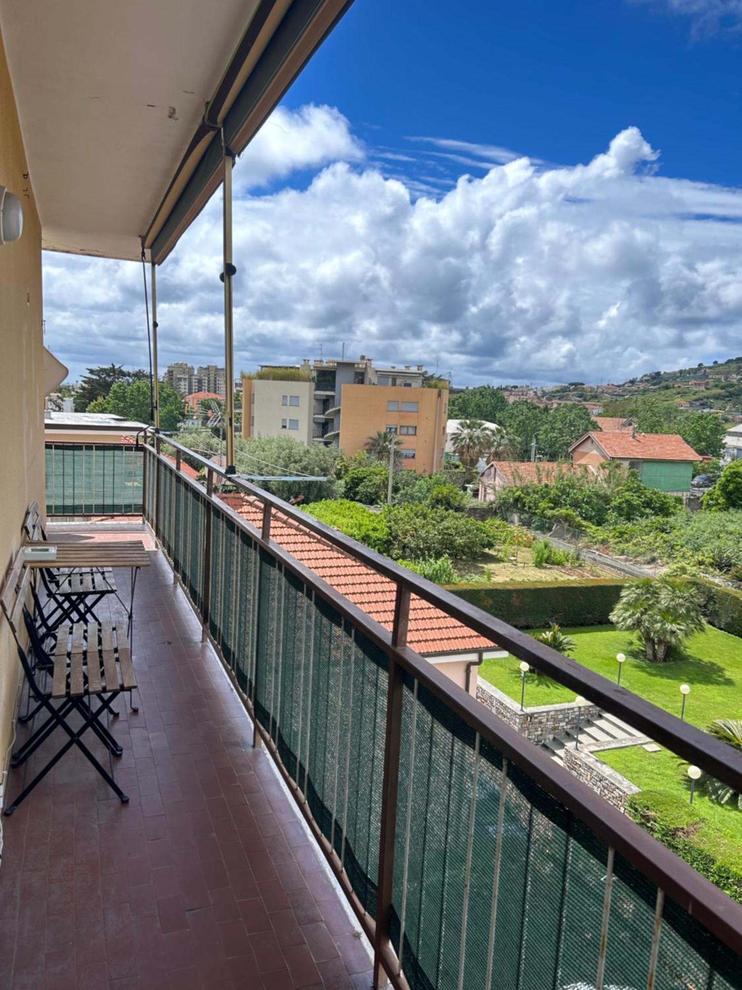 Lmhouse Appartement Arma di Taggia Buitenkant foto